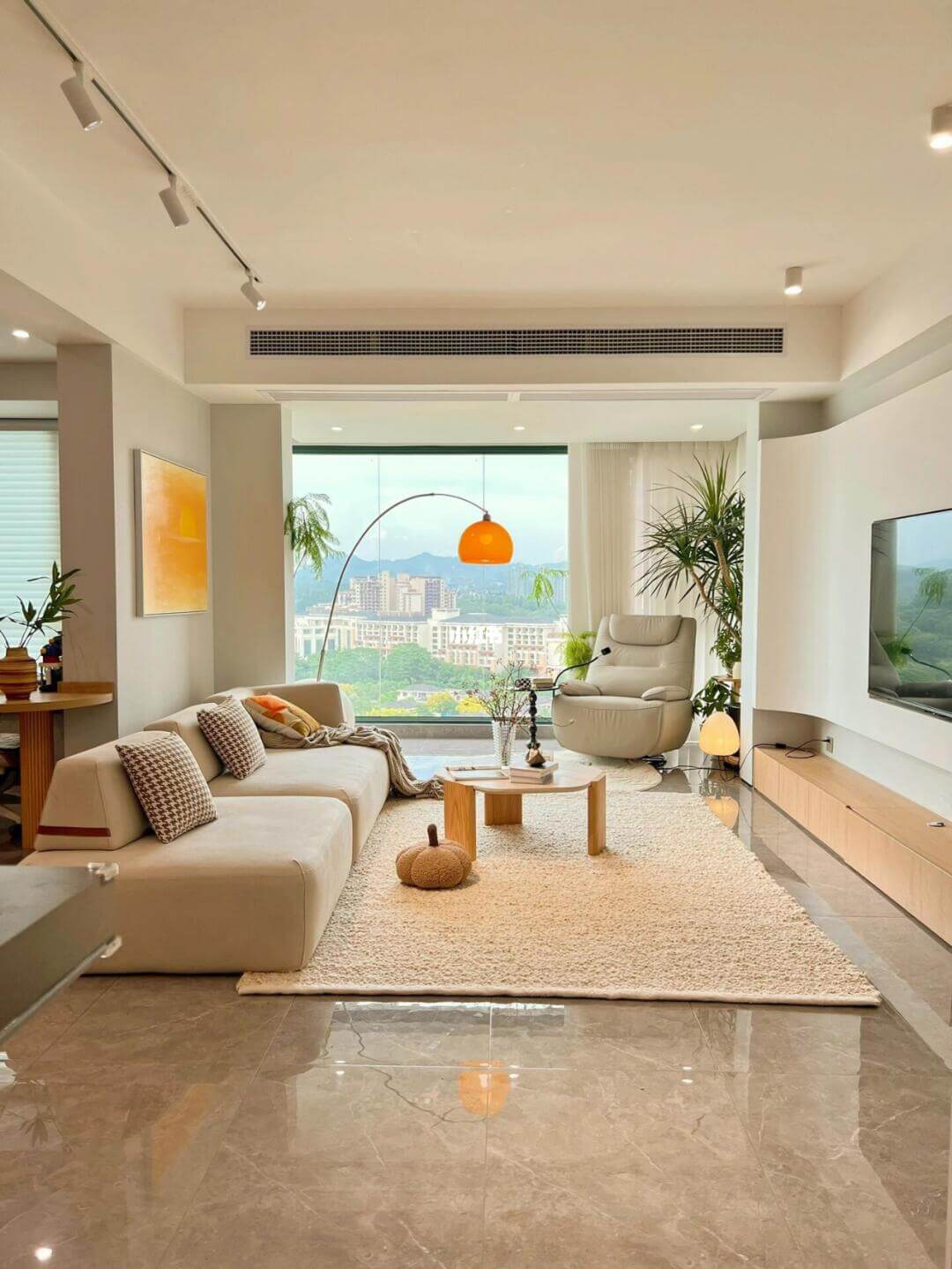 С���е��������ң�ÿ�춼ס������